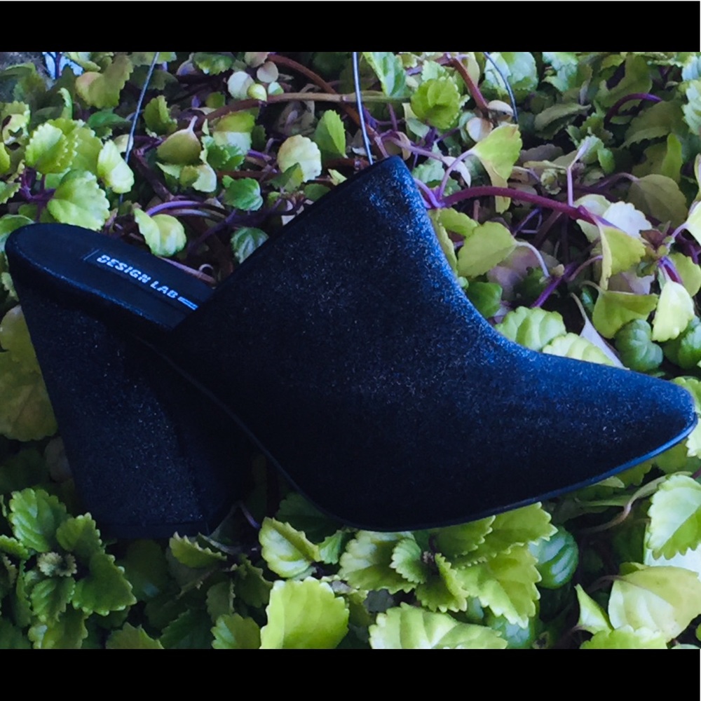 Design Lad Black Mule Shoe - Picture 2 of 8